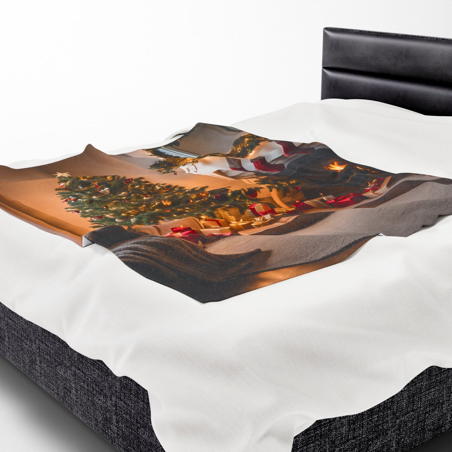 Velveteen Christmas Fireplace & Tree Blanket – Cozy Holiday Fleece Throw with Gifts & Lights