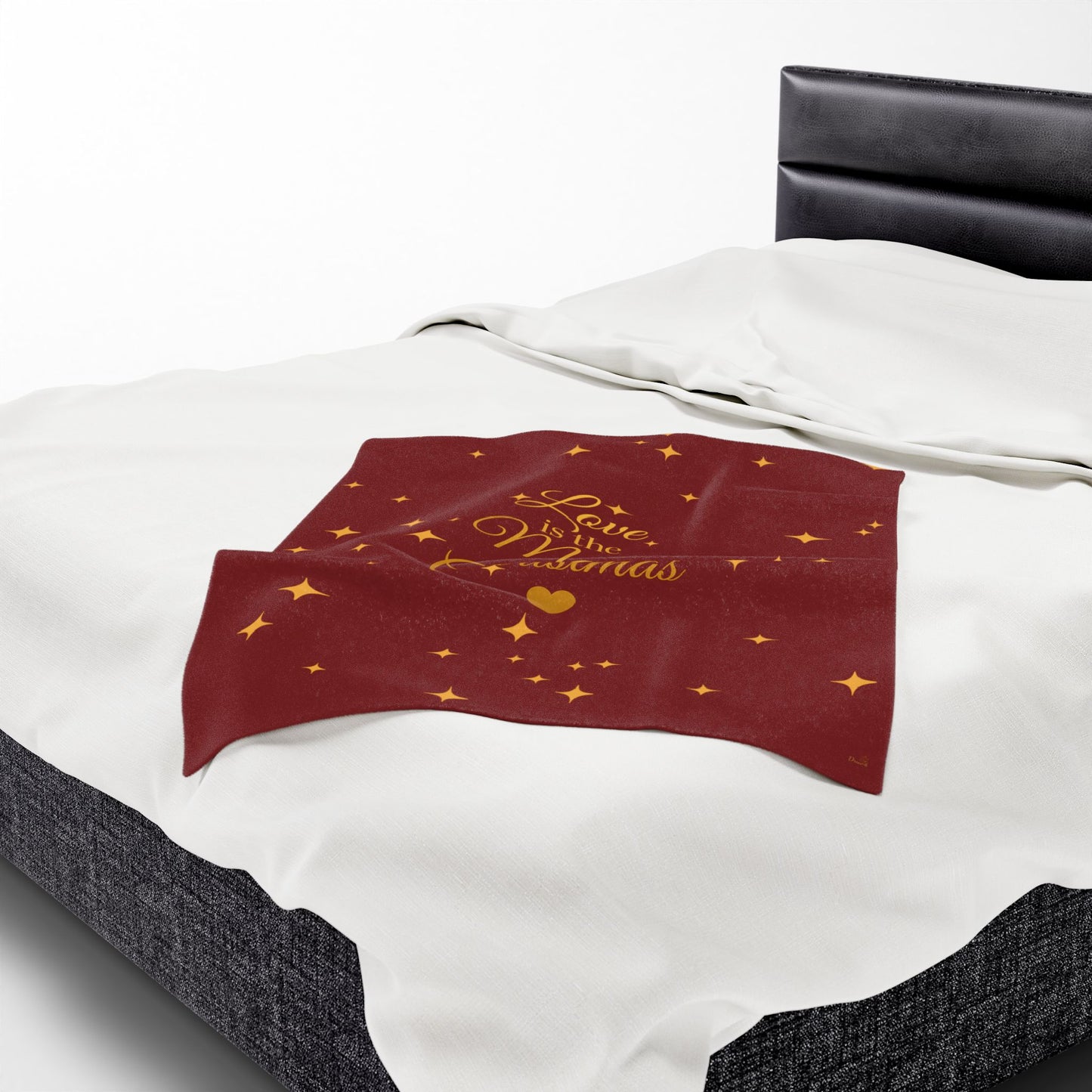 Love is the Magic of Christmas – Velveteen Throw Blanket