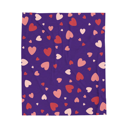 Velveteen Love Blanket – Purple Throw with Heart Pattern | Cozy Gift by Druvs