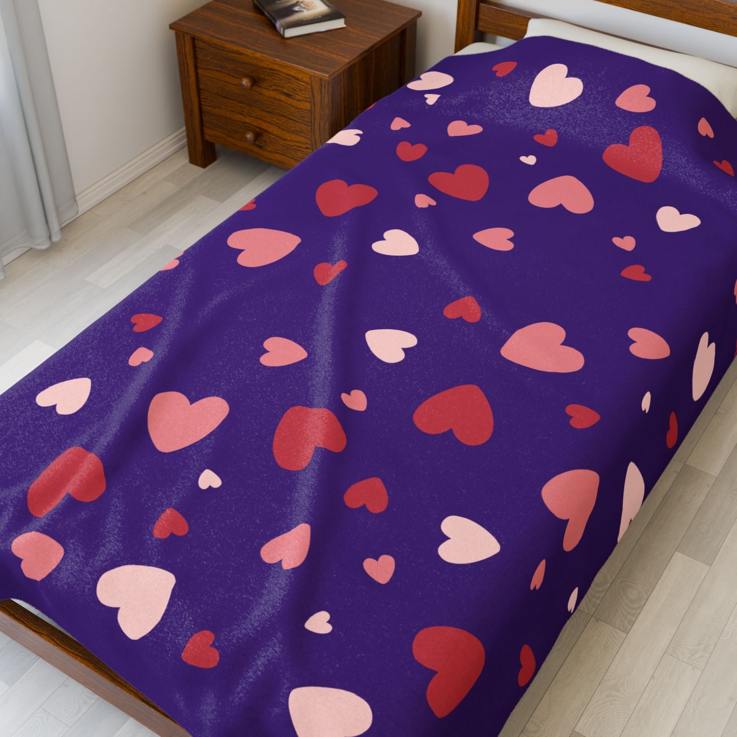 Velveteen Love Blanket – Purple Throw with Heart Pattern | Cozy Gift by Druvs