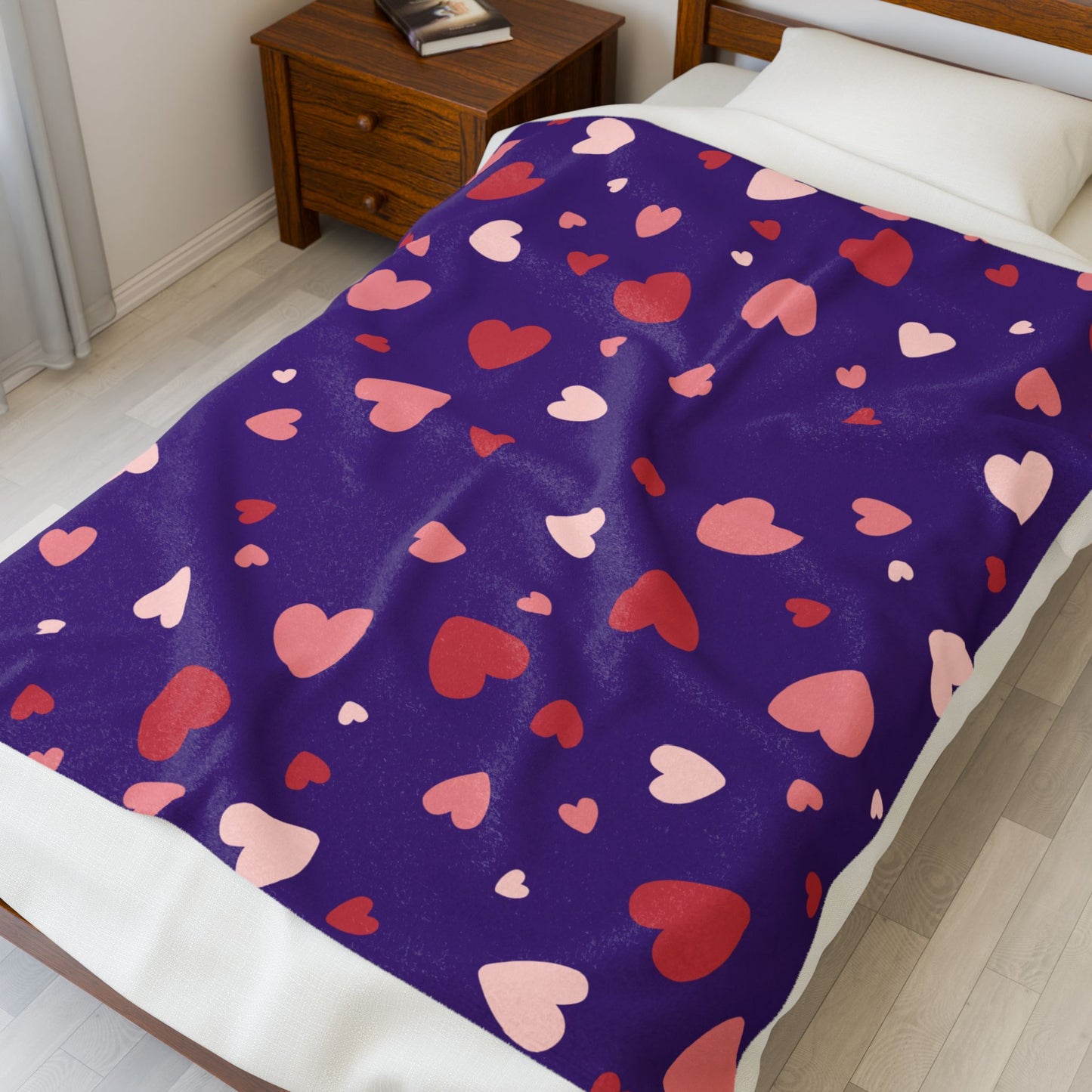 Velveteen Love Blanket – Purple Throw with Heart Pattern | Cozy Gift by Druvs
